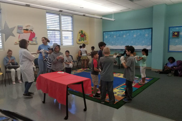 1-13-18-manifezt-foundation-pig-dissection-stem-workshop-at-southwest-regional-library-27