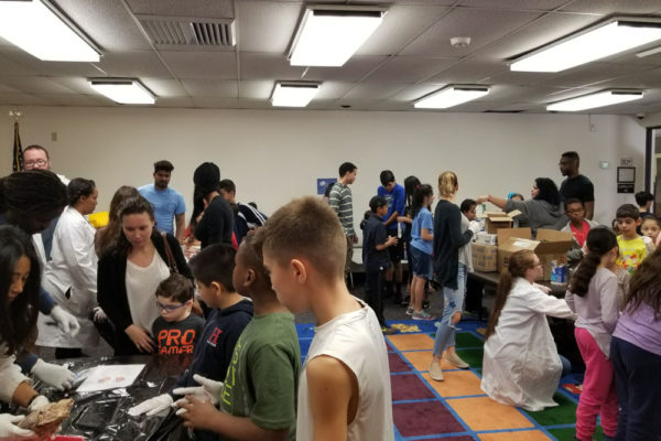 1-27-18-science-in-the-city-dissections-workshop-at-miami-lakes-library-35