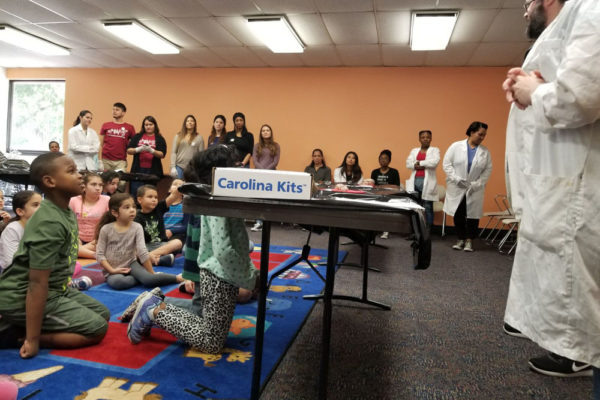 1-27-18-science-in-the-city-dissections-workshop-at-miami-lakes-library-37