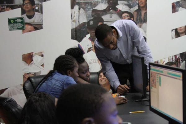 Manifezt-12-18-15-Tech-Class-9