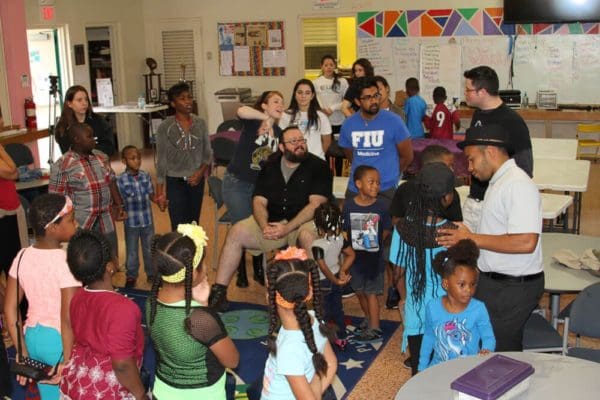 Manifezt-12-18-15-Youth-Tech-Class-2
