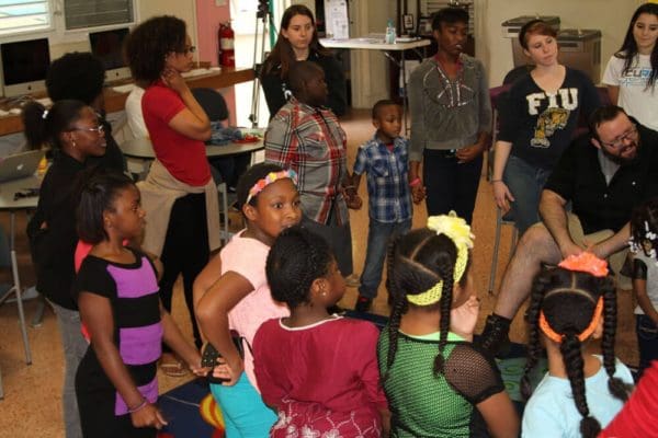 Manifezt-12-18-15-Youth-Tech-Class-3
