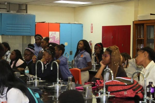 Manifezt-Foundation-Youth-STEM-Innovators-Workshop-at-Archbishop-Curley-Notre-Dame-32